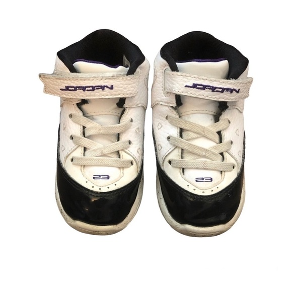 Jordan B’Loyal White/Black/Purple Sneakers - Picture 2 of 8